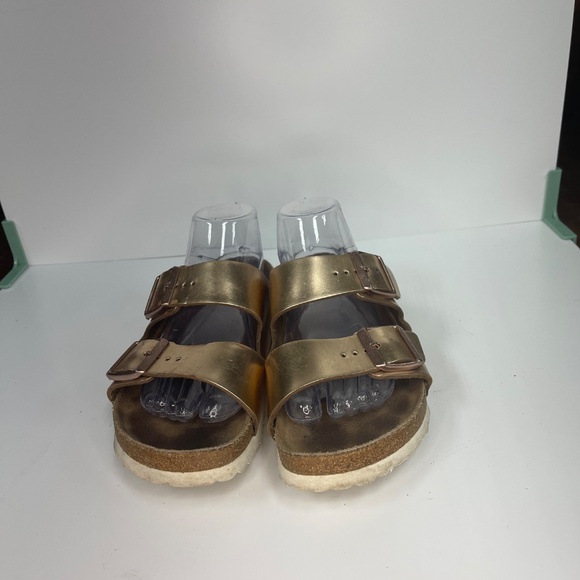 Women’s Gold Arizona Birkenstocks size 40 - Picture 2 of 7